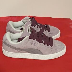 Puma Classic Suede Sneakers in Lavender and White